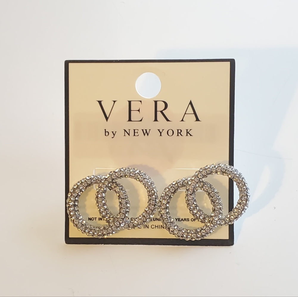 Rhinestone Interlocking Circle Stud Earrings